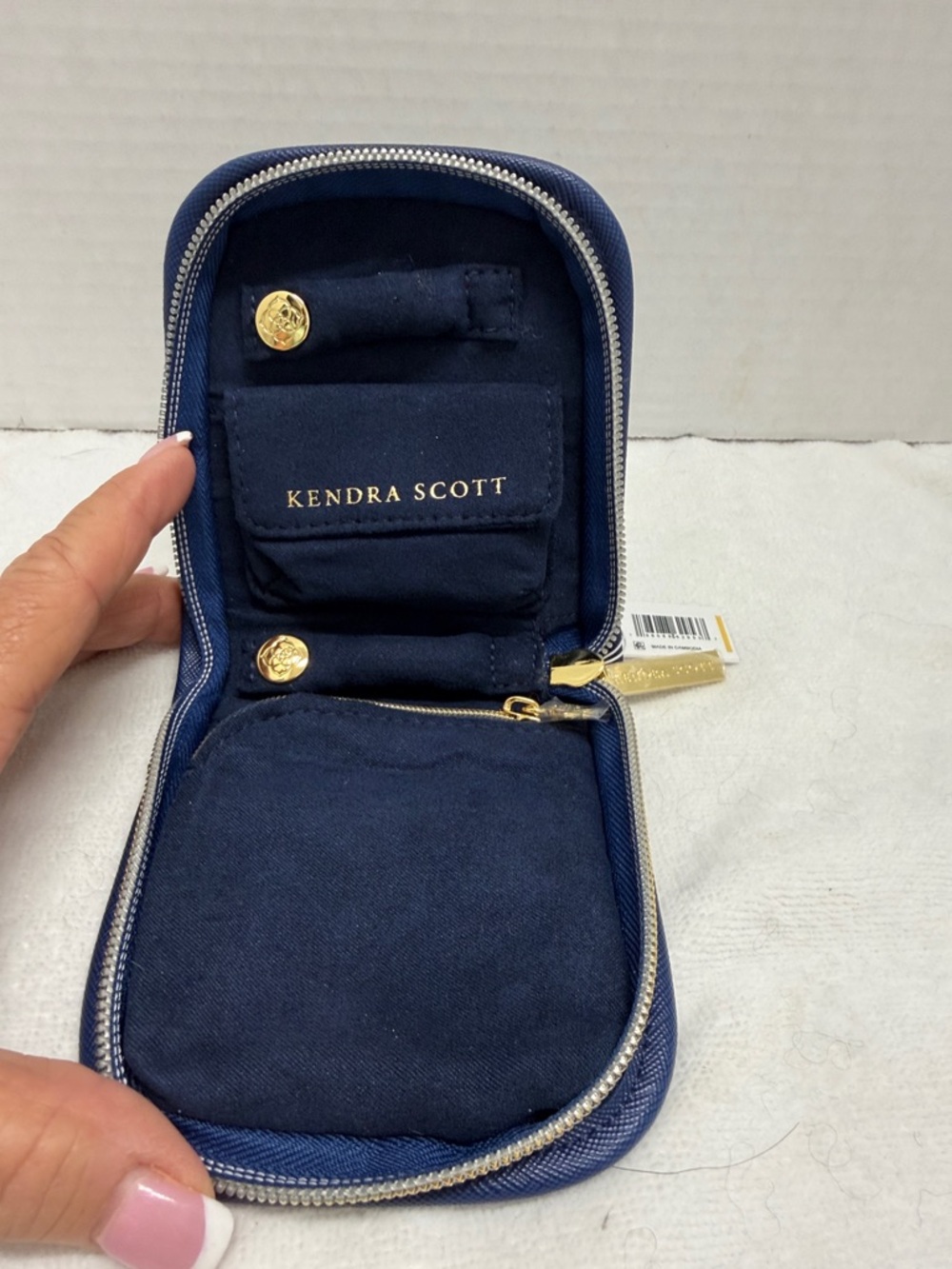 Kendra Scott Navy Women's Compact Travel Jewelry Case with Gold Accent - Picture 2 of 4